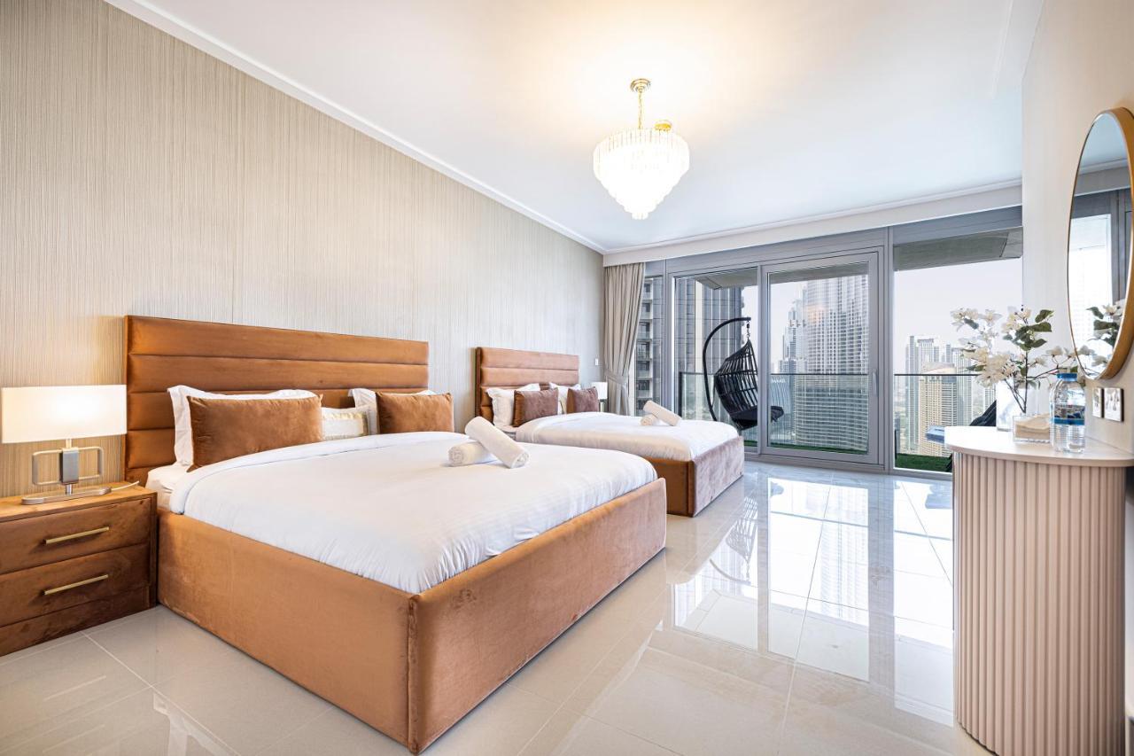 Magnificent Homes, Stunning Burj Khalifa And Fountain View ドバイ エクステリア 写真